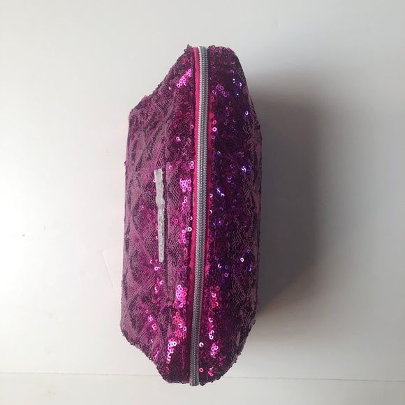 Juicy Couture sequin sparkle cosmetic/toiletry travel bag NWT - Picture 7 of 15